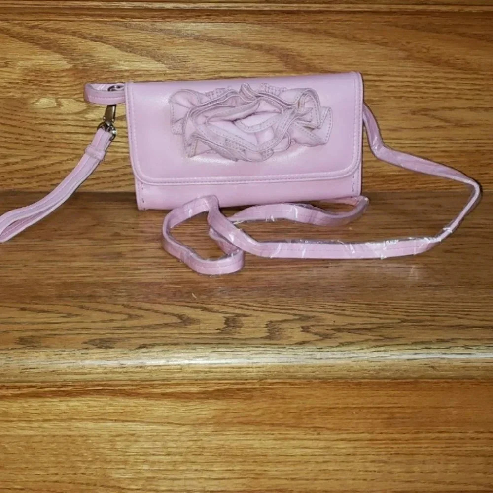 Sharif Crossbody Wristlet Bag Small Pink Leather Rosette Floral 3-in-1 Clutch‎